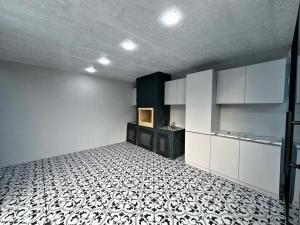 Bakı, həyət evi 4 otaqlı, satılır, 160 m² , 4.5 sot , Xəzər rayonu, Şüvəlan