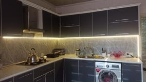 Bakı, köhnə tikili 3 otaqlı, satılır, 74 m²  , Binəqədi rayonu, 9-cu mikrorayon