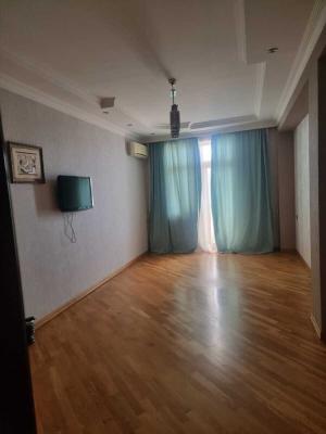 Bakı, yeni tikili 4 otaqlı, satılır, 180 m²  , Yasamal rayonu