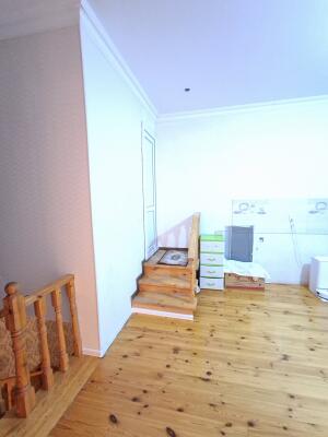 Bakı, həyət evi 11 otaqlı, satılır, 300 m² , 3 sot , Sabunçu rayonu, Balaxanı qəs.