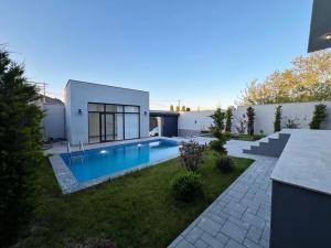 Bakı, həyət evi 5 otaqlı, satılır, 280 m² , 4.5 sot , Xəzər rayonu, Mərdəkan