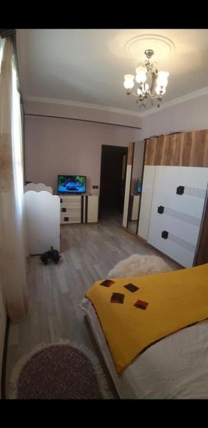 Bakı, yeni tikili 3 otaqlı, satılır, 136 m²  , Yasamal rayonu, Yeni Yasamal qəs.