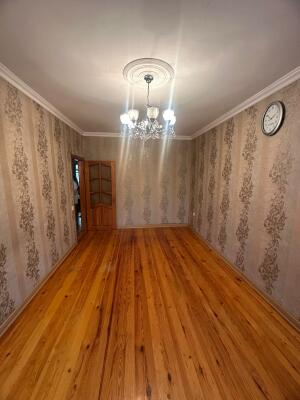 Bakı, köhnə tikili 3 otaqlı, satılır, 65 m²  , Xətai rayonu, Əhmədli