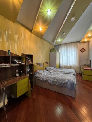 Bakı, yeni tikili 4 otaqlı, satılır, 180 m²  , Xətai rayonu