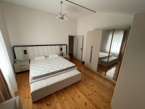 6 комната садовый домик, продажа, 270 m², 4 sot, Бакы, Хәзәр рајону, Шаған