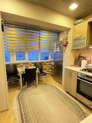 Bakı, köhnə tikili 2 otaqlı, satılır, 60 m²  , Binəqədi rayonu, 9-cu mikrorayon