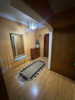 Bakı, köhnə tikili 2 otaqlı, satılır, 65 m²  , Xətai rayonu