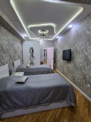 Xırdalan, yeni tikili 3 otaqlı, satılır, 85 m²  