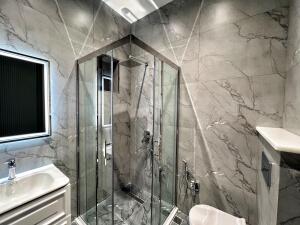 Bakı, həyət evi 5 otaqlı, satılır, 250 m² , 8 sot , Xəzər rayonu, Mərdəkan