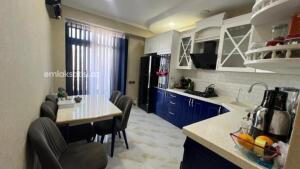 Bakı, yeni tikili 2 otaqlı, satılır, 100 m²  , Yasamal rayonu