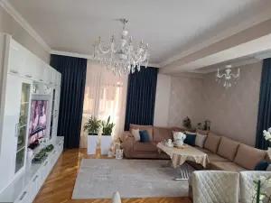 Bakı, yeni tikili 3 otaqlı, satılır, 135 m²  , Nəsimi rayonu, 5-ci mikrorayon