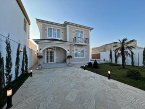 Bakı, həyət evi 4 otaqlı, satılır, 190 m² , 3 sot , Xəzər rayonu, Şüvəlan