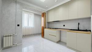 Bakı, köhnə tikili 3 otaqlı, satılır, 76 m²  , Nizami rayonu, 8-ci kilometr