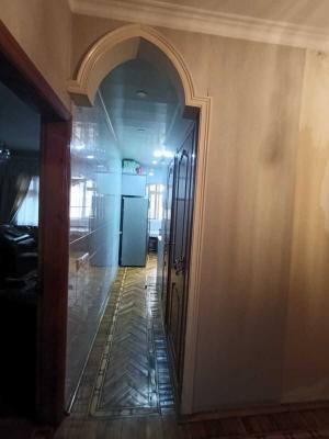 Bakı, köhnə tikili 5 otaqlı, satılır, 120 m²  , Binəqədi rayonu, 8-ci mikrorayon