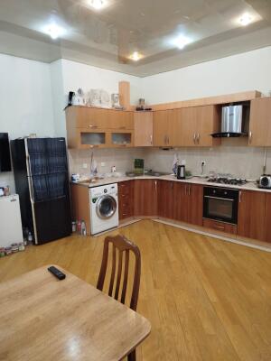 Bakı, yeni tikili 3 otaqlı, satılır, 137 m²  , Səbail rayonu