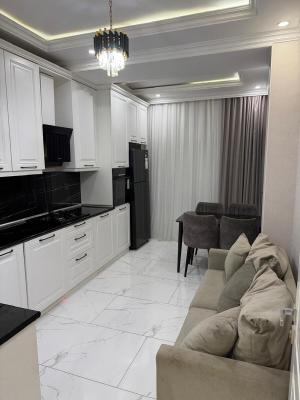 Bakı, yeni tikili 2 otaqlı, satılır, 80 m²  , Nəsimi rayonu, 5-ci mikrorayon