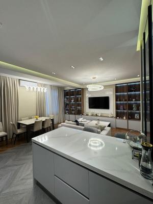 Bakı, köhnə tikili 2 otaqlı, satılır, 88 m²  , Nərimanov rayonu