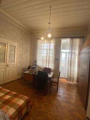 Bakı, köhnə tikili 4 otaqlı, satılır, 110 m²  , Səbail rayonu