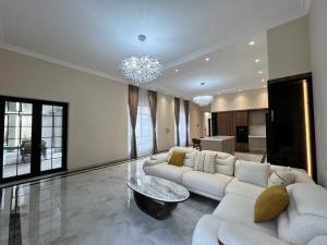 Bakı, həyət evi 7 otaqlı, satılır, 600 m² , 12 sot , Xəzər rayonu, Şüvəlan