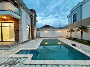 Bakı, həyət evi 5 otaqlı, satılır, 250 m² , 5 sot , Xəzər rayonu, Şüvəlan