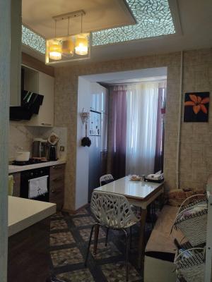 Bakı, köhnə tikili 3 otaqlı, satılır, 85 m²  , Nizami rayonu