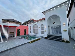 Bakı, həyət evi 4 otaqlı, satılır, 140 m² , 2.7 sot , Xəzər rayonu, Buzovna
