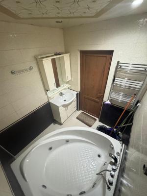 Bakı, yeni tikili 2 otaqlı, kirayə, 90 m²  , Binəqədi rayonu, 9-cu mikrorayon