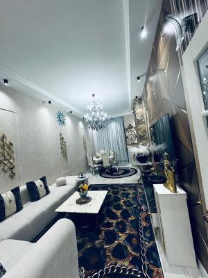Bakı, yeni tikili 2 otaqlı, günlük kirayə, 100 m²  , Xətai rayonu