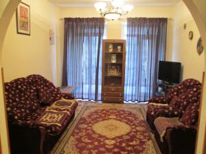 Bakı, köhnə tikili 2 otaqlı, kirayə, 65 m²  , Səbail rayonu
