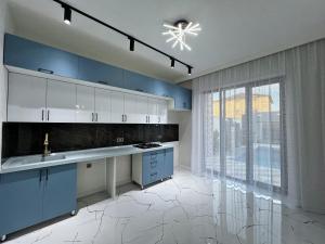 Bakı, həyət evi 4 otaqlı, satılır, 170 m² , 4 sot , Xəzər rayonu, Şüvəlan