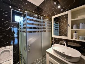 Bakı, həyət evi 4 otaqlı, satılır, 190 m² , 6.3 sot , Xəzər rayonu, Mərdəkan