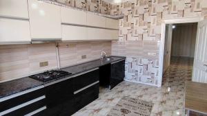 Bakı, yeni tikili 3 otaqlı, satılır, 100 m²  , Suraxanı rayonu, Zığ qəs.