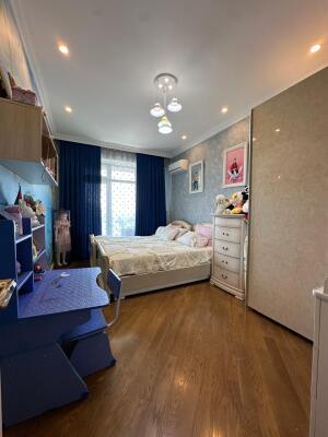 Bakı, yeni tikili 5 otaqlı, satılır, 245 m²  , Yasamal rayonu