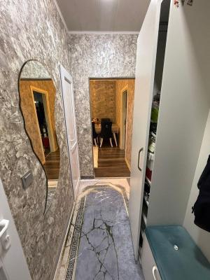 Bakı, köhnə tikili 3 otaqlı, satılır, 65 m²  , Binəqədi rayonu, 7-ci mikrorayon