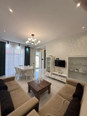 Bakı, həyət evi 4 otaqlı, satılır, 130 m² , 2.5 sot , Xəzər rayonu, Şüvəlan