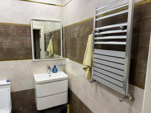 Bakı, yeni tikili 4 otaqlı, kirayə, 110 m²  , Binəqədi rayonu, 6-cı mikrorayon