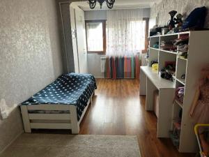 Bakı, köhnə tikili 3 otaqlı, satılır, 80 m²  , Nizami rayonu, 8-ci kilometr