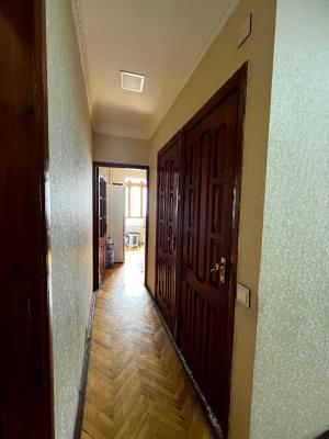 Bakı, köhnə tikili 5 otaqlı, satılır, 120 m²  , Yasamal rayonu, Yeni Yasamal qəs.