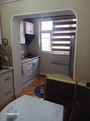 Bakı, köhnə tikili 3 otaqlı, satılır, 75 m²  , Yasamal rayonu, Yeni Yasamal qəs.