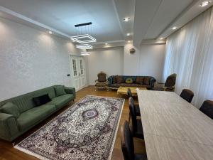 Bakı, yeni tikili 2 otaqlı, kirayə, 100 m²  , Nərimanov rayonu, Böyükşor qəs.