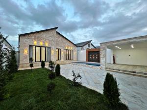 Bakı, bağ/həyət evi 4 otaqlı, satılır, 150 m² , 3.5 sot , Xəzər rayonu, Şüvəlan