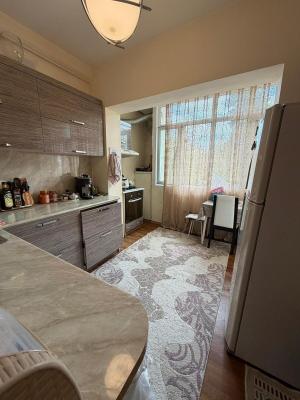 Bakı, köhnə tikili 3 otaqlı, satılır, 65 m²  , Nizami rayonu, 8-ci kilometr