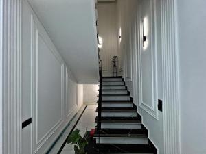 Bakı, bağ/həyət evi 4 otaqlı, satılır, 220 m² , 2.5 sot , Xəzər rayonu, Şüvəlan