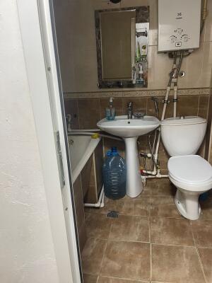 Bakı, köhnə tikili 3 otaqlı, satılır, 60 m²  , Nərimanov rayonu