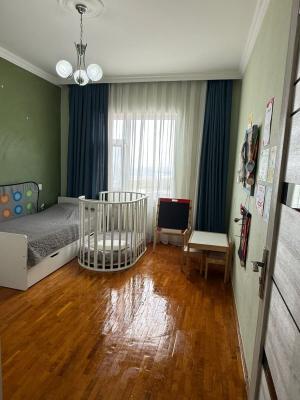 Bakı, köhnə tikili 3 otaqlı, satılır, 85 m²  , Yasamal rayonu, Yeni Yasamal qəs.