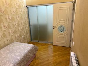 Bakı, yeni tikili 4 otaqlı, kirayə, 110 m²  , Binəqədi rayonu, 6-cı mikrorayon