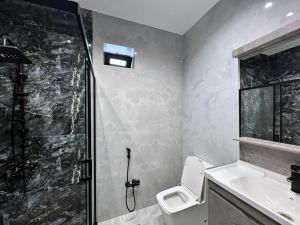 Bakı, həyət evi 5 otaqlı, satılır, 200 m² , 4 sot , Xəzər rayonu, Şüvəlan