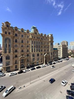 Bakı, yeni tikili 3 otaqlı, satılır, 165 m²  , Nəsimi rayonu