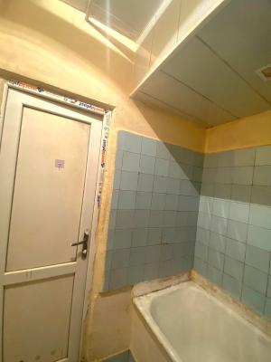 Bakı, köhnə tikili 2 otaqlı, satılır, 70 m²  , Suraxanı rayonu