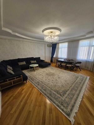 Bakı, yeni tikili 3 otaqlı, satılır, 130 m²  , Nəsimi rayonu